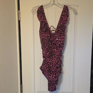 Torrid Black and Pink Animal Print Swimsuit Never Worn Still Has Protective Pad